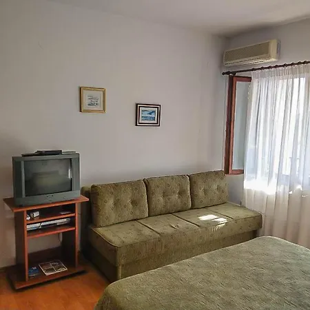 Apartman Melis Podgora Exterior photo